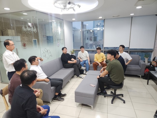 KakaoTalk_20261010_205343827_07.jpg